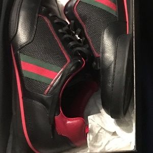 Gucci shoes